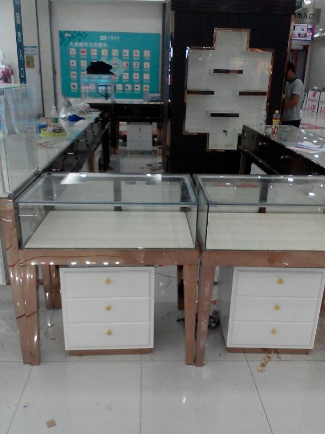 珠宝展柜