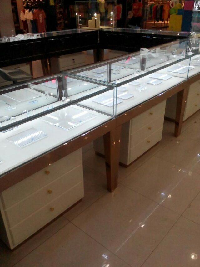 珠宝展柜
